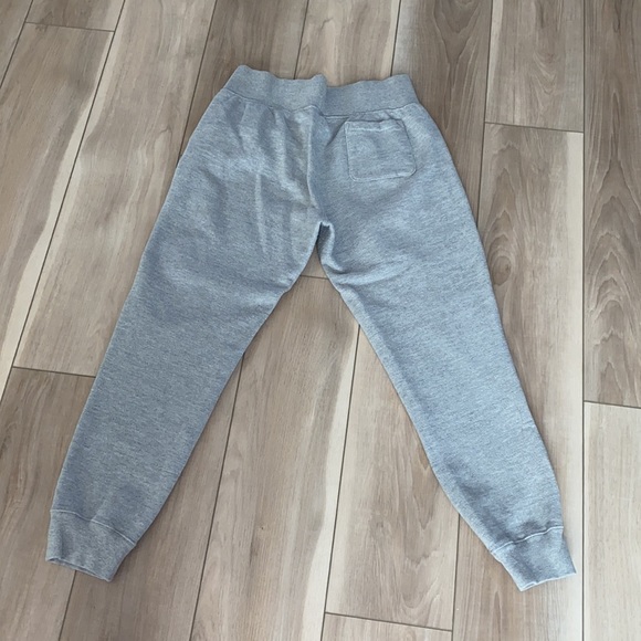 EUC Women’s Champion Grey Gray Sweatpants with Pockets Size M Medium - Picture 9 of 9